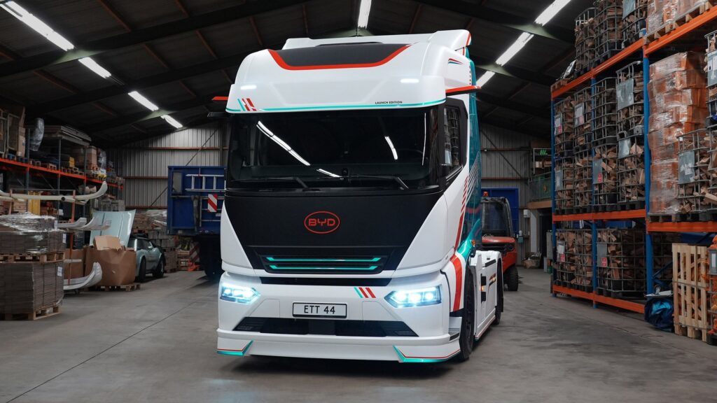 BYD ETT44 electric heavy-duty semi truck unveiled at IAA Transportation 2026 (Photo credit: BYD)